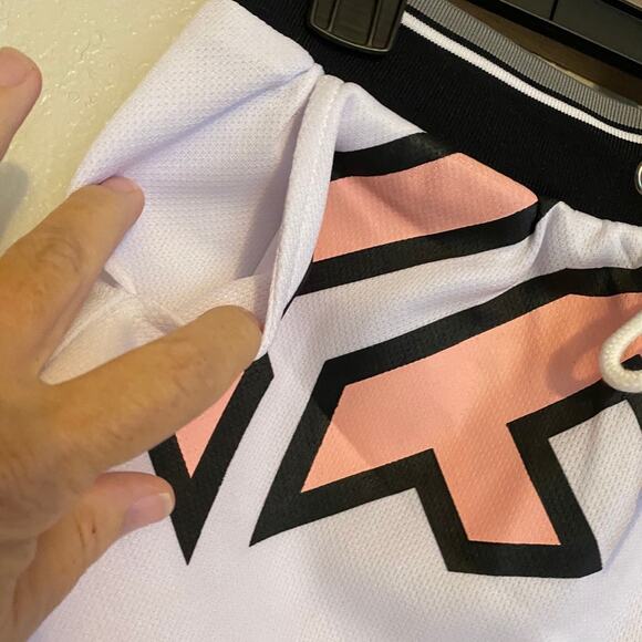 NWT.  LF The brand white tracker skirt - Picture 3 of 5